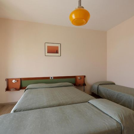 Hotel Continental Fano Buitenkant foto