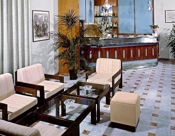 Hotel Continental Fano Buitenkant foto