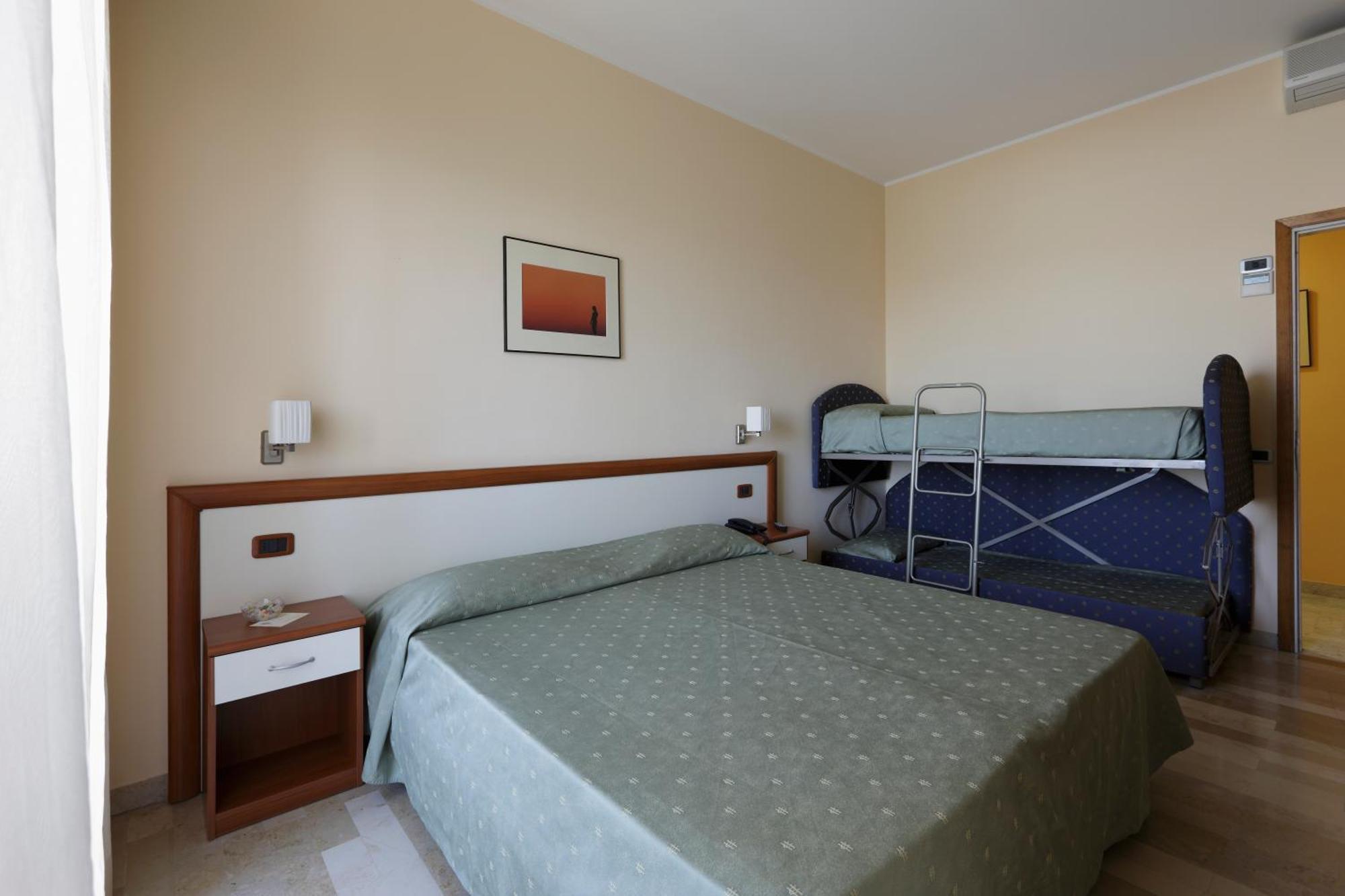 Hotel Continental Fano Kamer foto